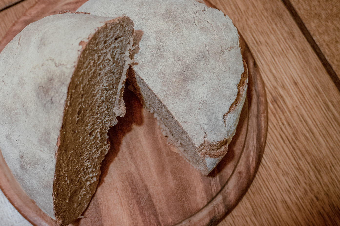 Würziges Sauerteig-Brot